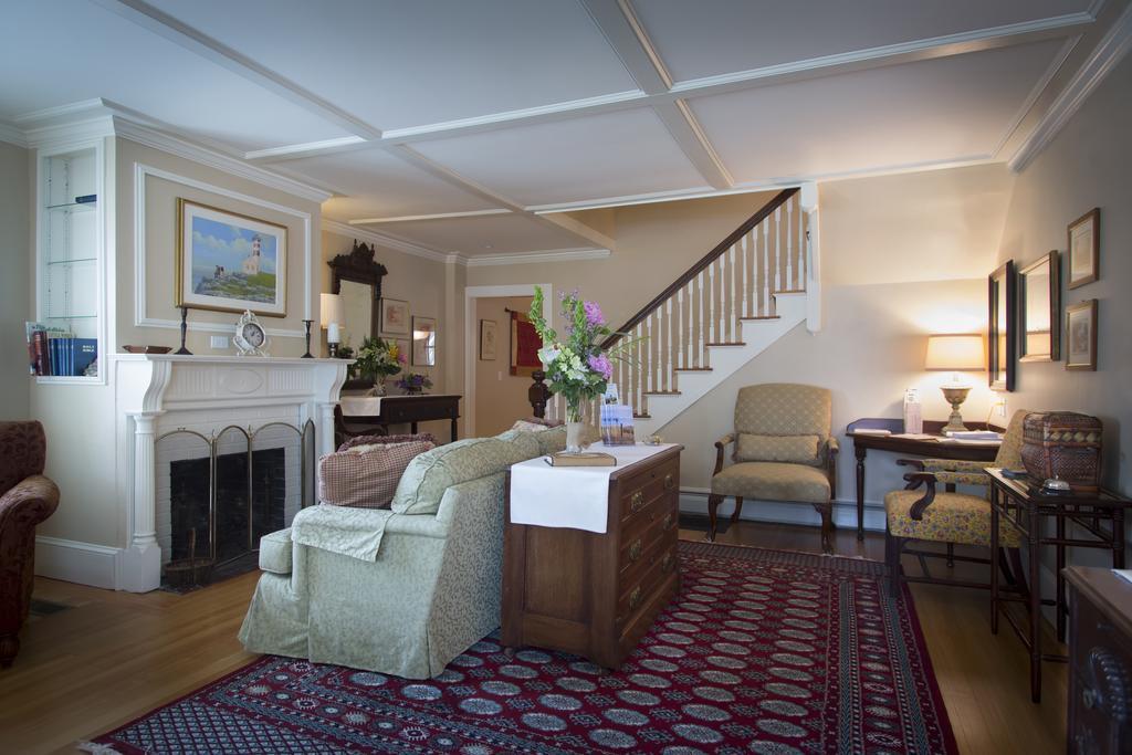 Inn On Shore Road Ogunquit Exterior photo